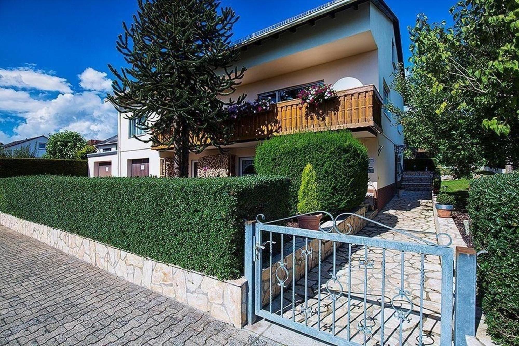 Charmantes Ferienhaus In Mensfelden Villa Hunfelden Exterior foto